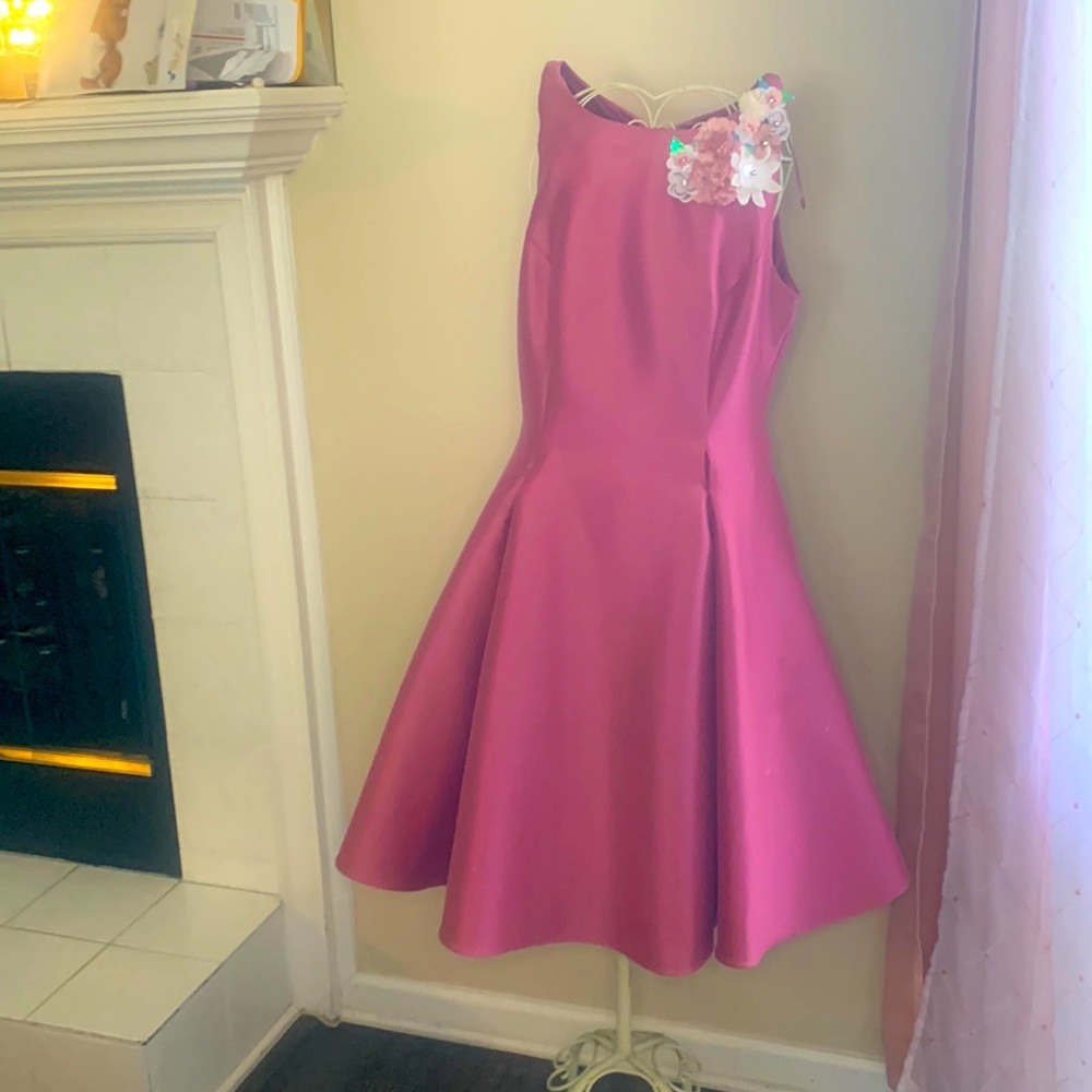 Nicole Miller NY -beautiful dress.